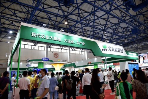 农交会启幕聚精品，专家智囊助启黄中学探索乡村振兴新路